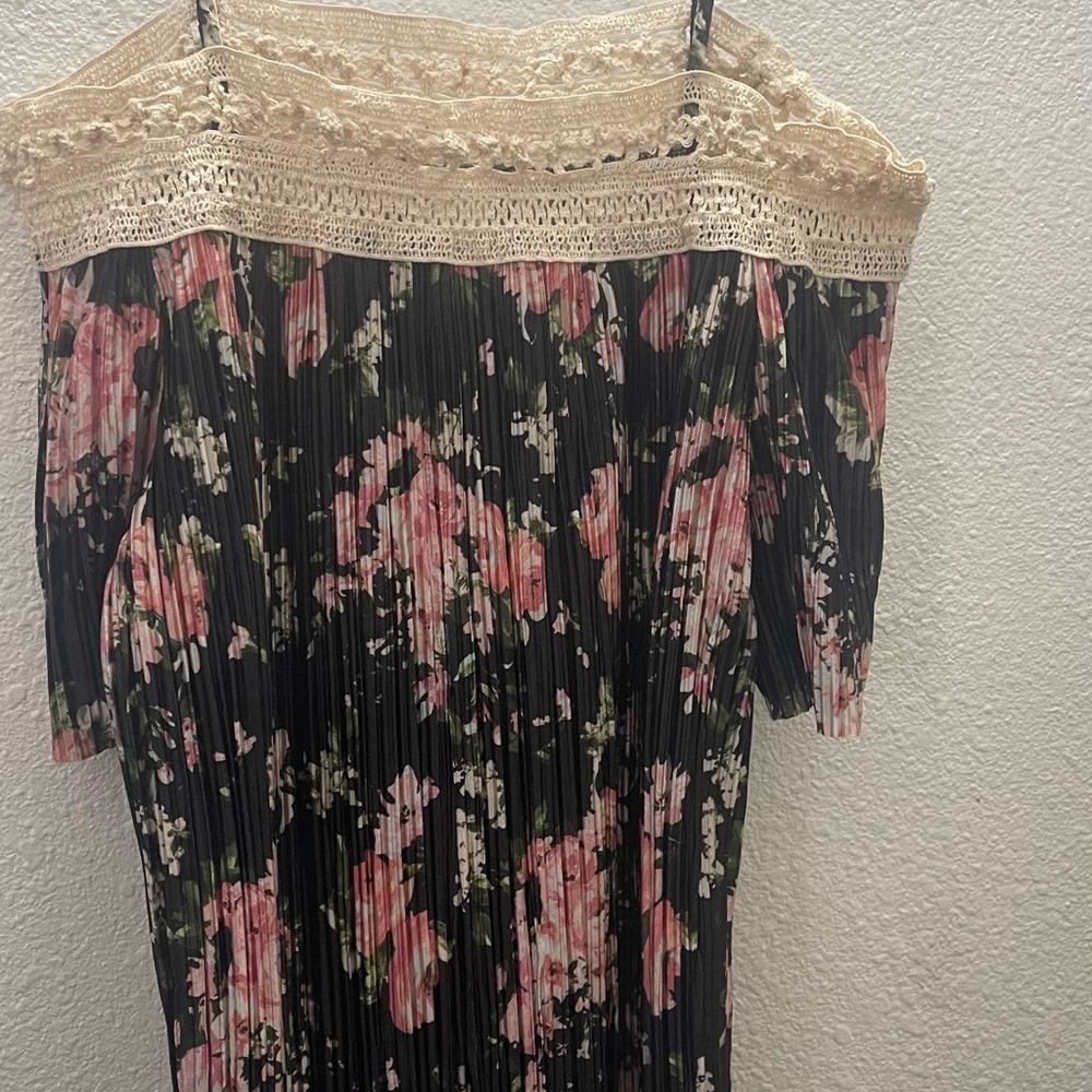 Flax Lace Trim Dress with Multicolor Floral Design